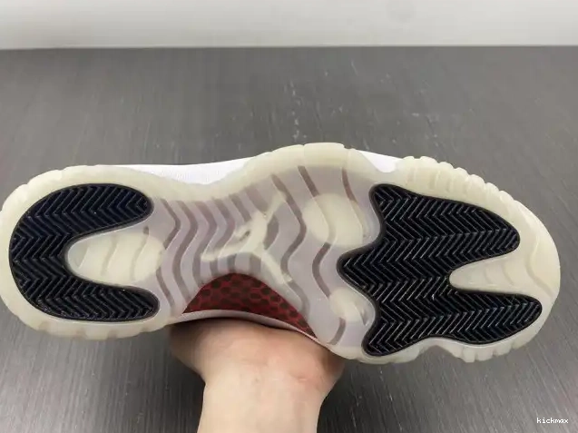 Rep AV2187-001 Retro 72-10 Jordan Low 11 Air 0529